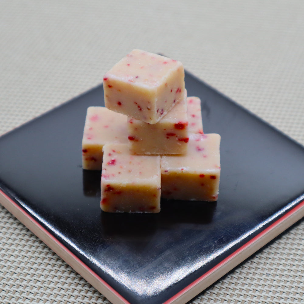 うま~な生チョコ50個入り いちごチョコレート SPECIAL!! 500円オフ