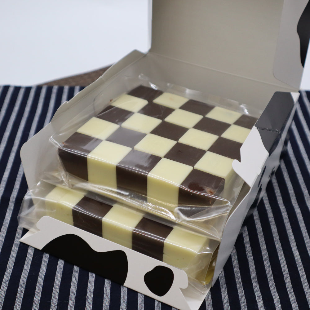 お絵描きピクセルチョコレート ブラック&ホワイトなんと900g! 朝日新聞Digitalで紹介されました