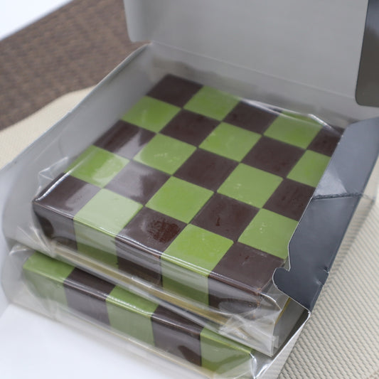 お絵描きピクセルチョコレート 全集中!市松模様セットなんと900g! 朝日新聞Digitalで紹介されました