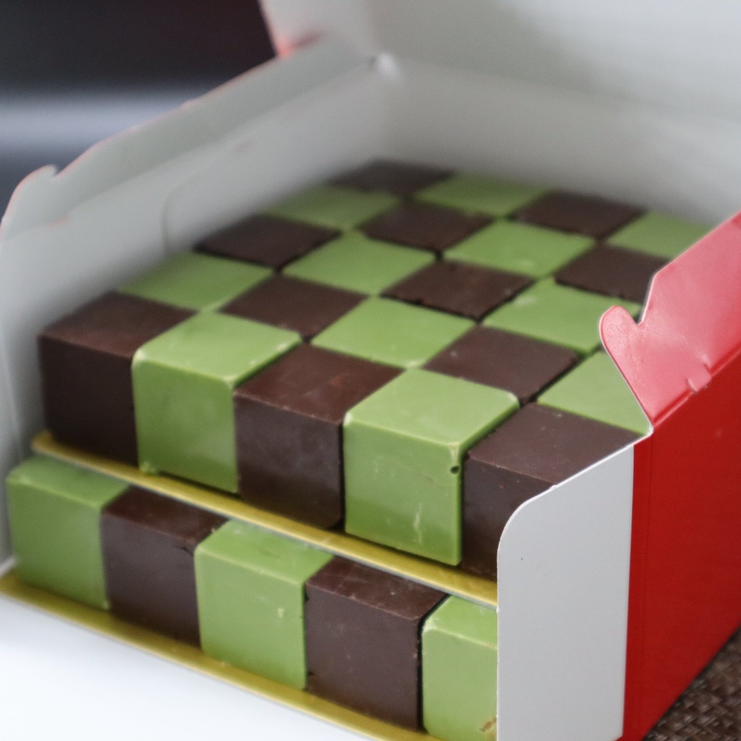 積み木なチョコラスク 市松模様セット ズームアップ