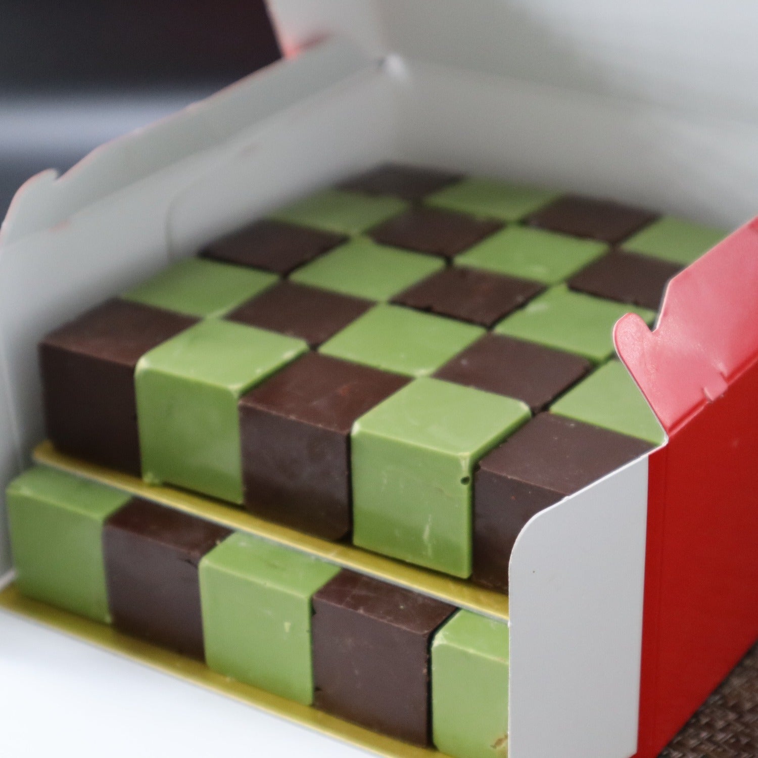 積み木なチョコラスク 市松模様セット ズームアップ