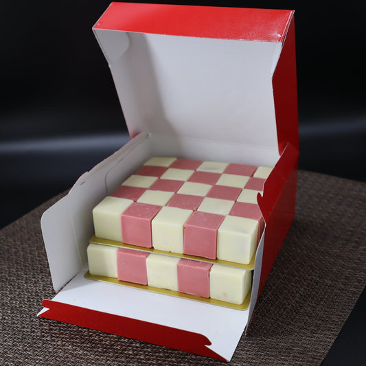 お絵描きピクセルチョコレート ホワイトチョコレート&いちごチョコレートセット