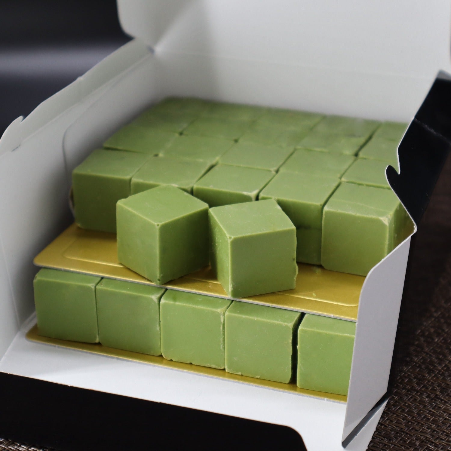 積み木なチョコラスク 抹茶チョコレート箱入り